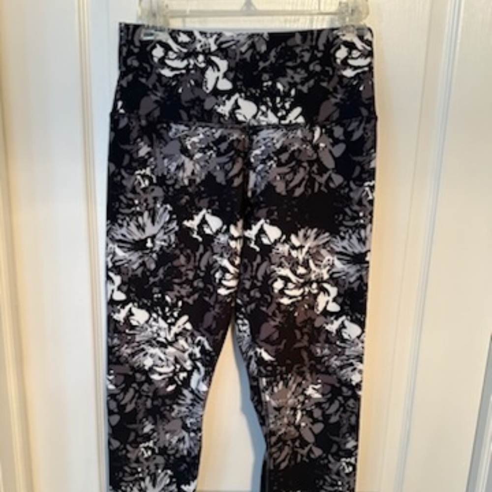 Balance Collection Leggings - Active Wear